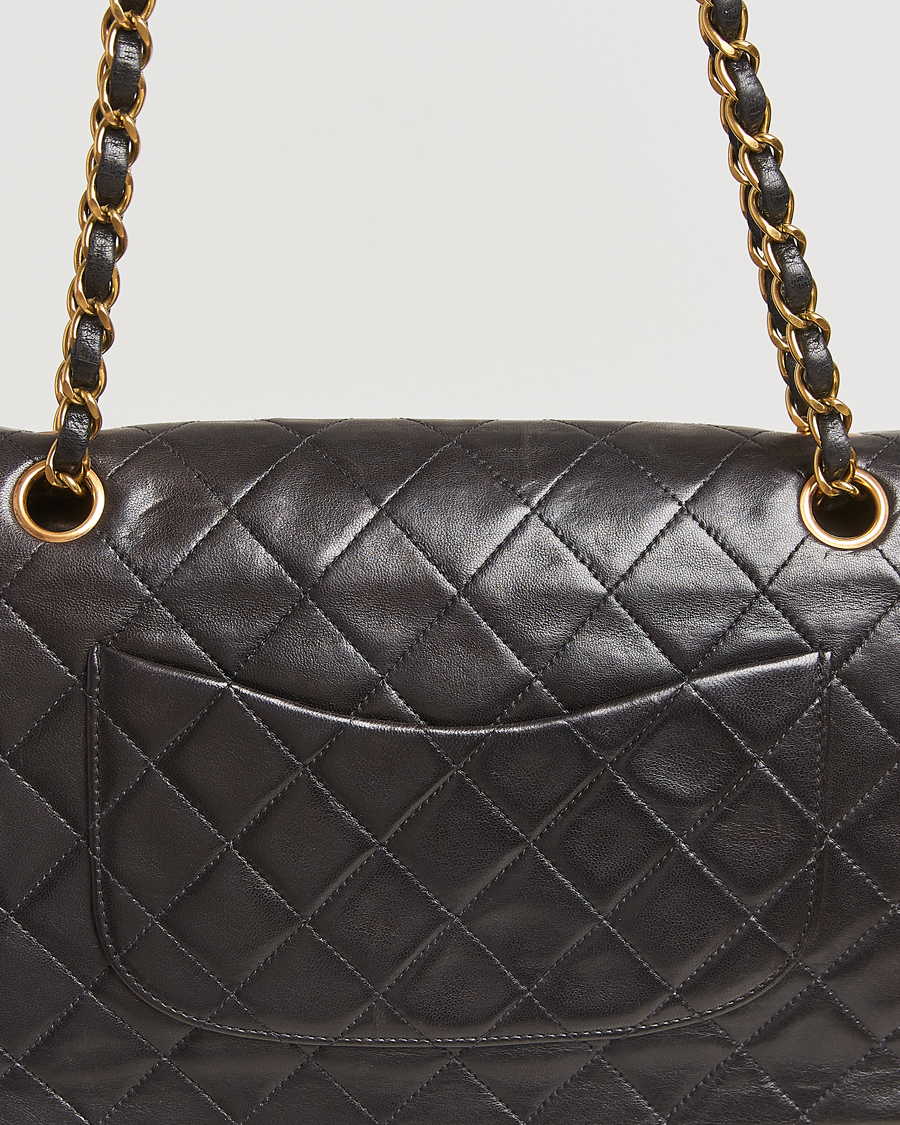 Mies | Chanel Pre-Owned Classic Double Flap Medium Lambskin Black | Chanel Pre-Owned | Classic Double Flap Medium Lambskin Black