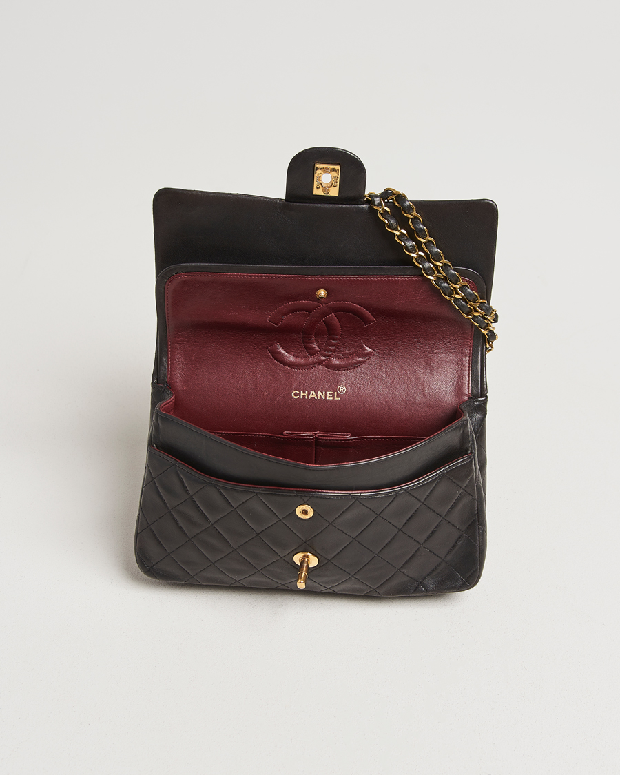 Mies | Chanel Pre-Owned Classic Double Flap Medium Lambskin Black | Chanel Pre-Owned | Classic Double Flap Medium Lambskin Black