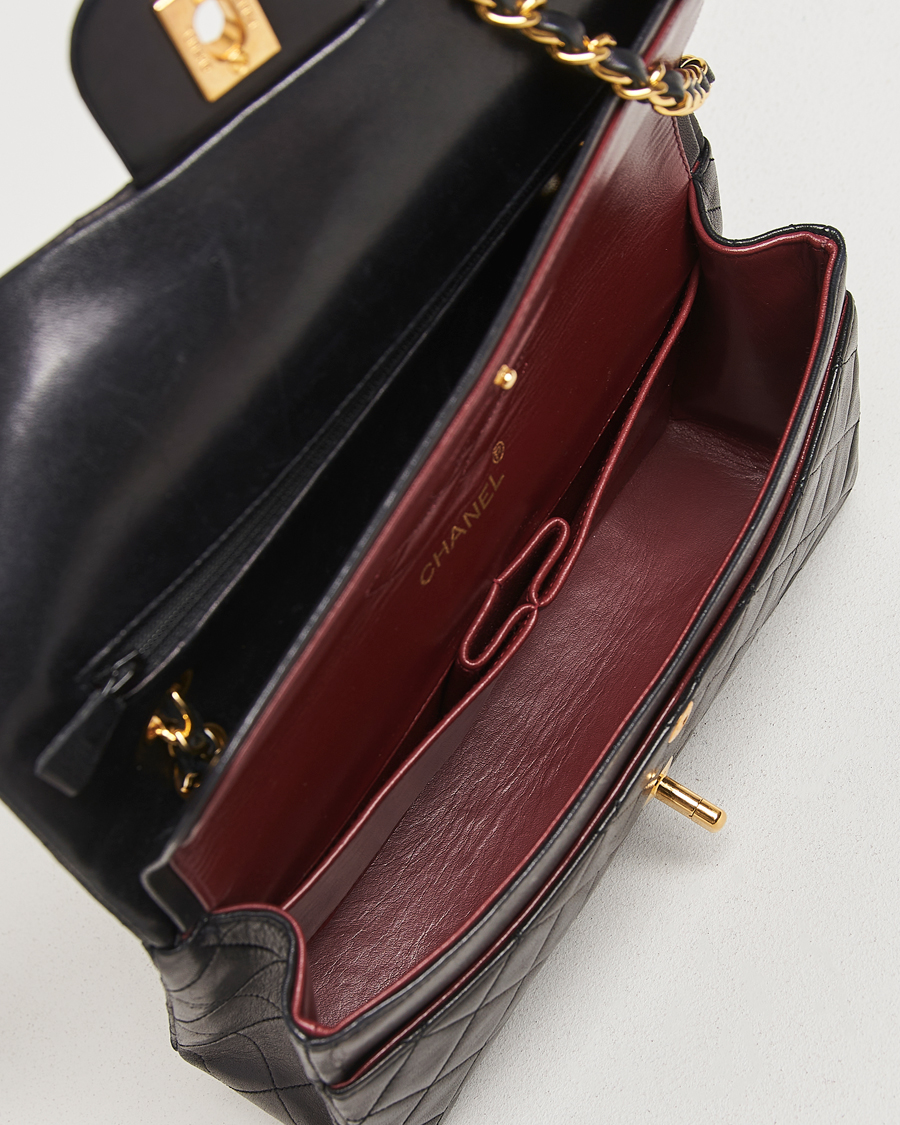 Mies | Chanel Pre-Owned Classic Double Flap Medium Lambskin Black | Chanel Pre-Owned | Classic Double Flap Medium Lambskin Black