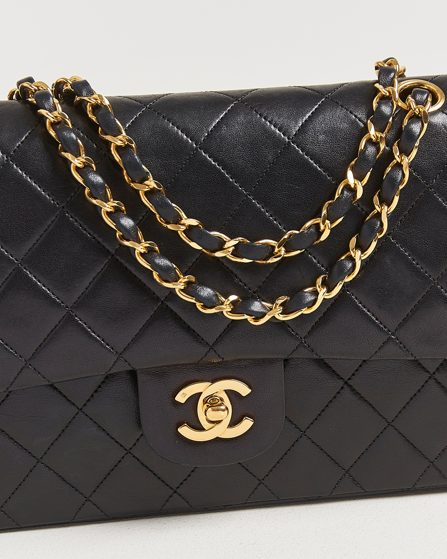 Mies | Chanel Pre-Owned Classic Double Flap Medium Lambskin Black | Chanel Pre-Owned | Classic Double Flap Medium Lambskin Black