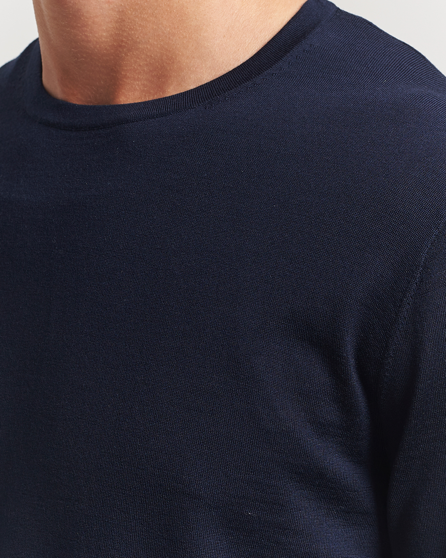 Mies | Puserot | Sunflower | Merino Crew Neck Navy