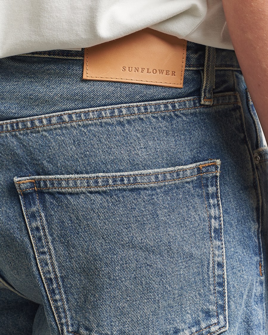 Mies | Farkut | Sunflower | Loose Jeans Dark Blue Vintage