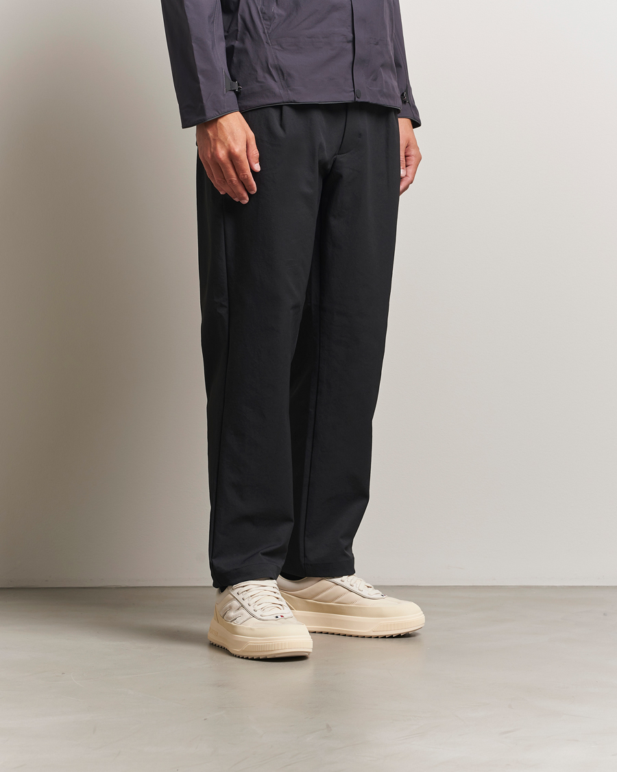 Mies | Tennarit | Moncler | Monpulse Sneakers Off White