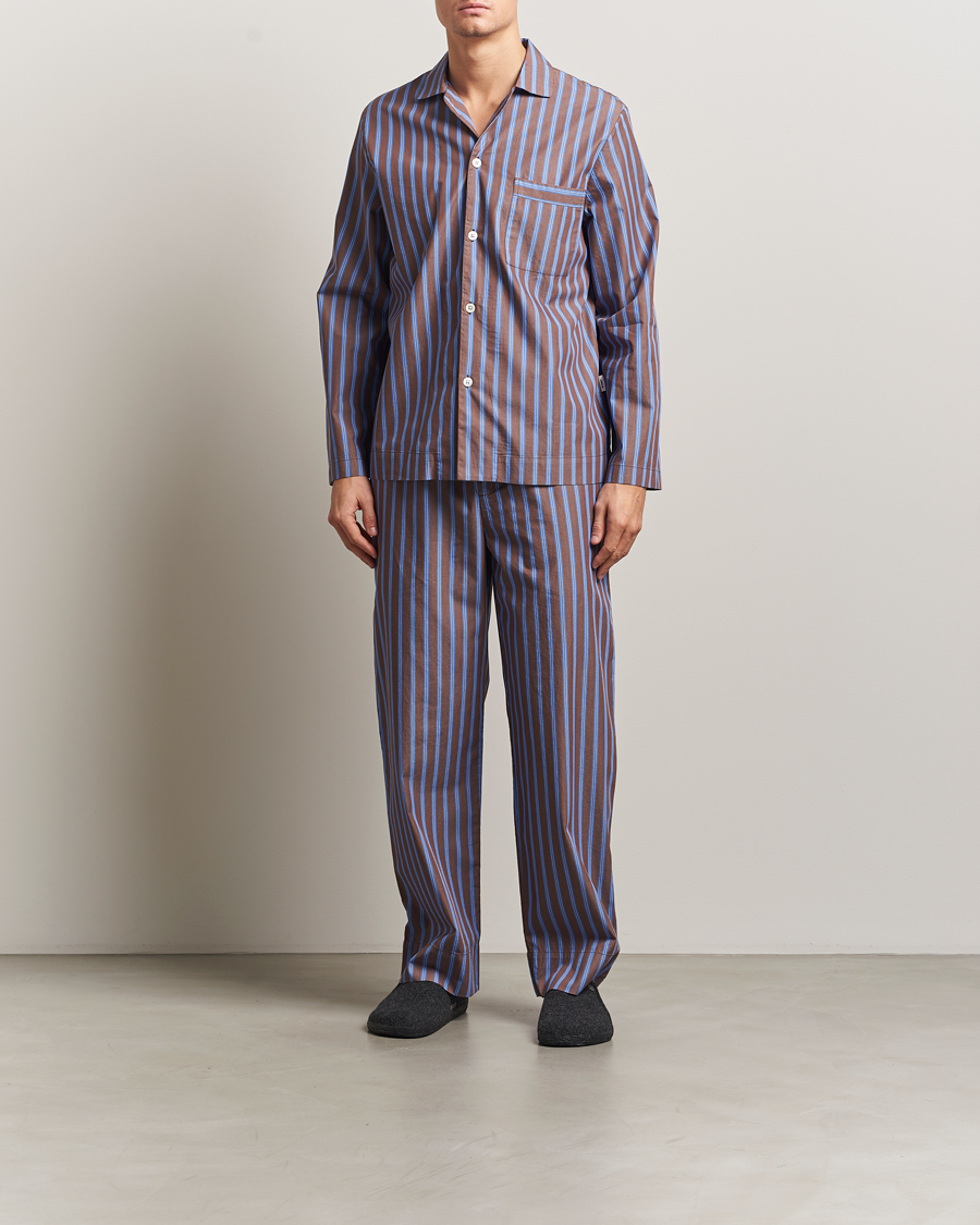 Mies | Yöpuvut ja kylpytakit | Tekla | Poplin Pyjama Pants Chestnut Stripes