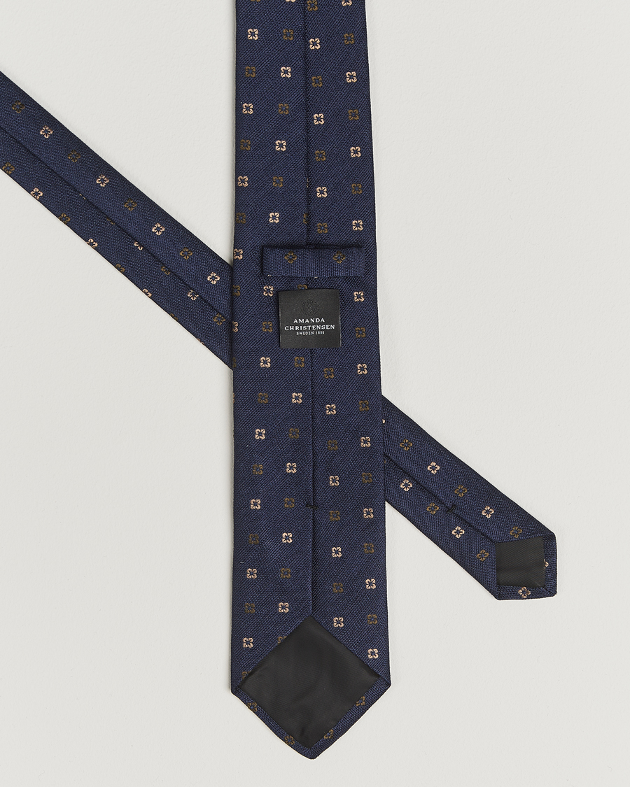 Mies | Amanda Christensen Silk Bouclé Flower 8cm Tie Navy | Amanda Christensen | Silk Bouclé Flower 8cm Tie Navy