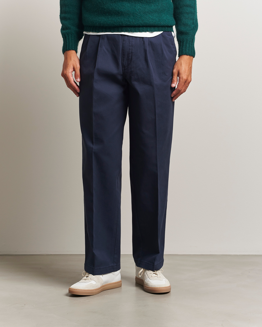 Mies | Housut | Dockers | Original Pleated Chino Loose Navy