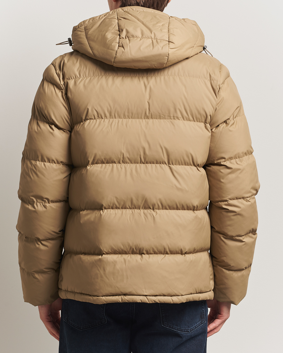 Mies | Takit | Gant | The Active Cloud Down Jacket Light Taupe
