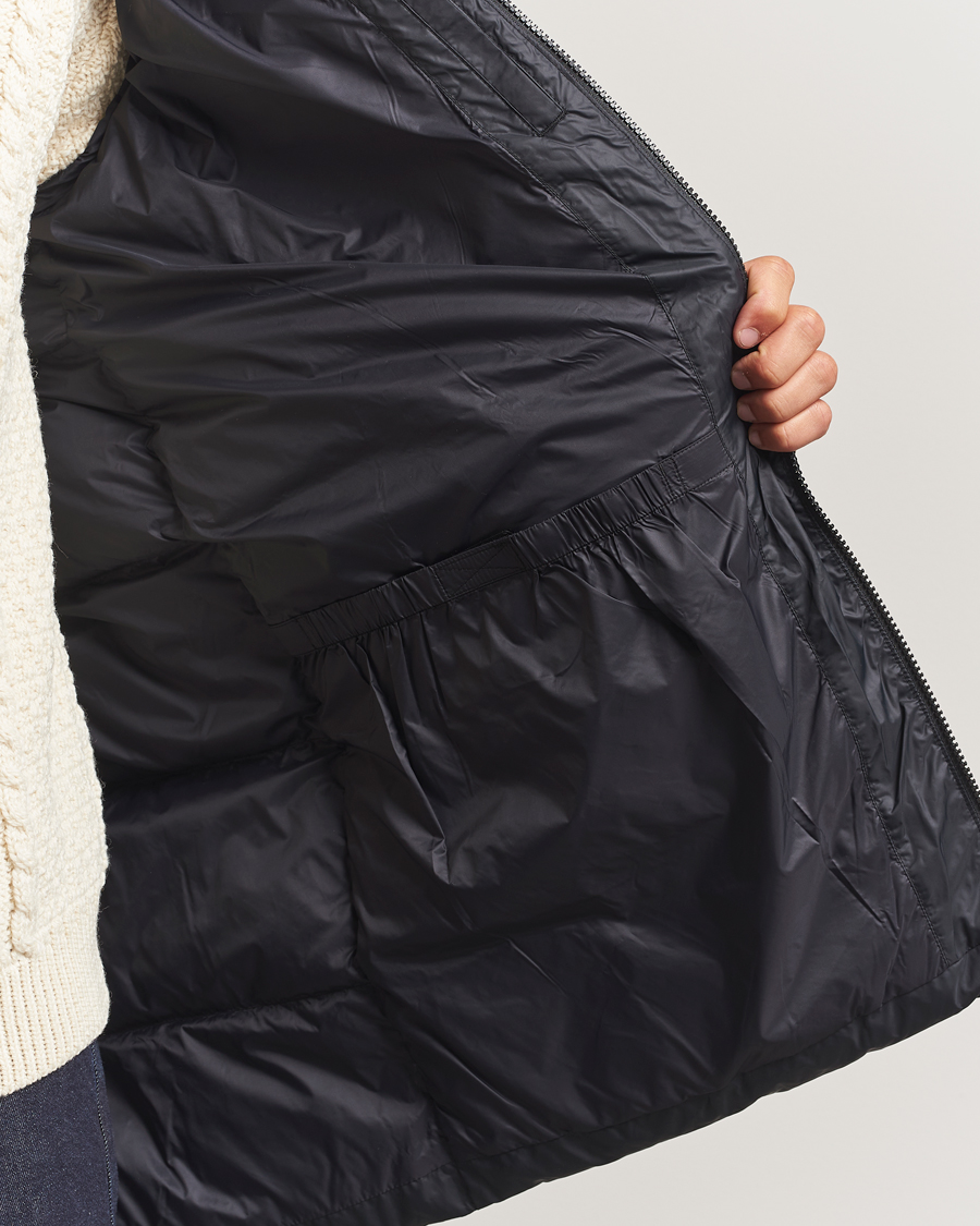 Mies | Takit | Gant | The Active Cloud Mid Length Jacket Black