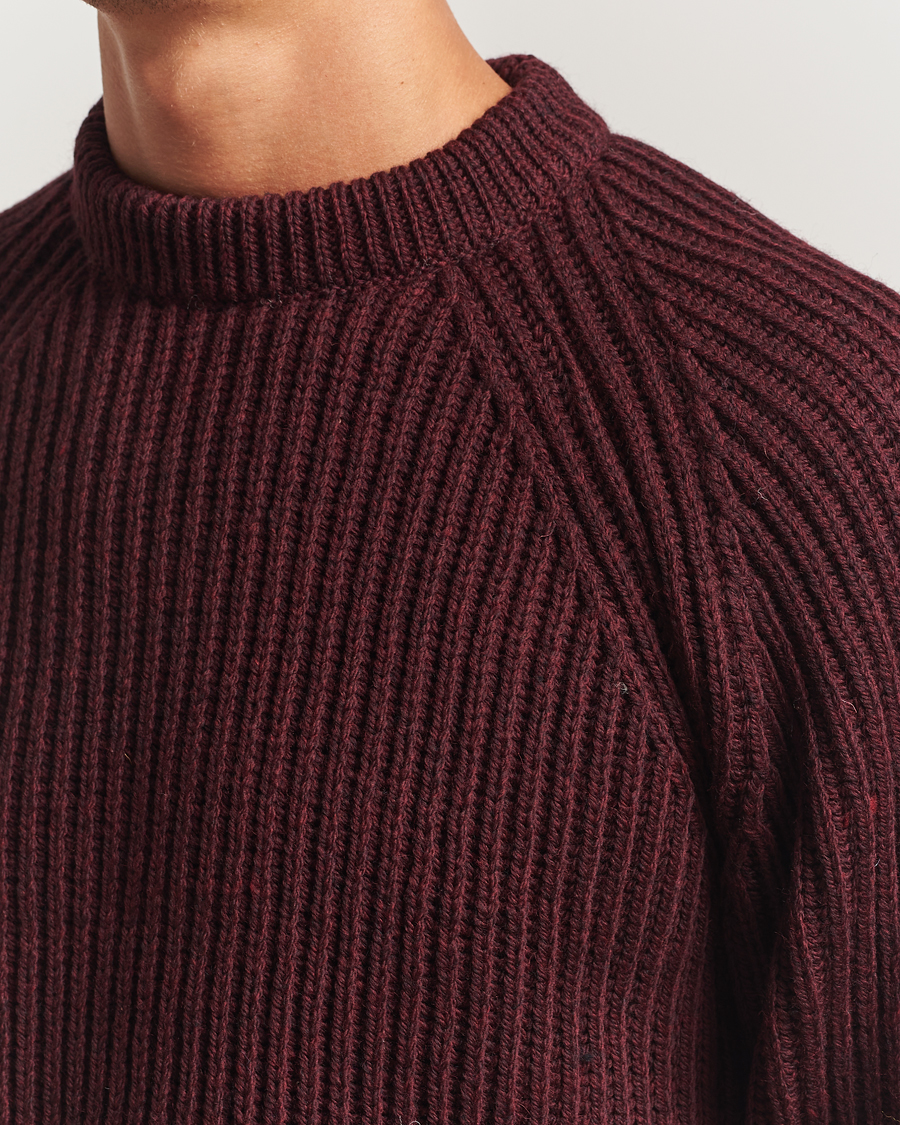 Mies | Puserot | Gloverall | Fisherman Rib Chunky Wool Crew Neck Burgundy