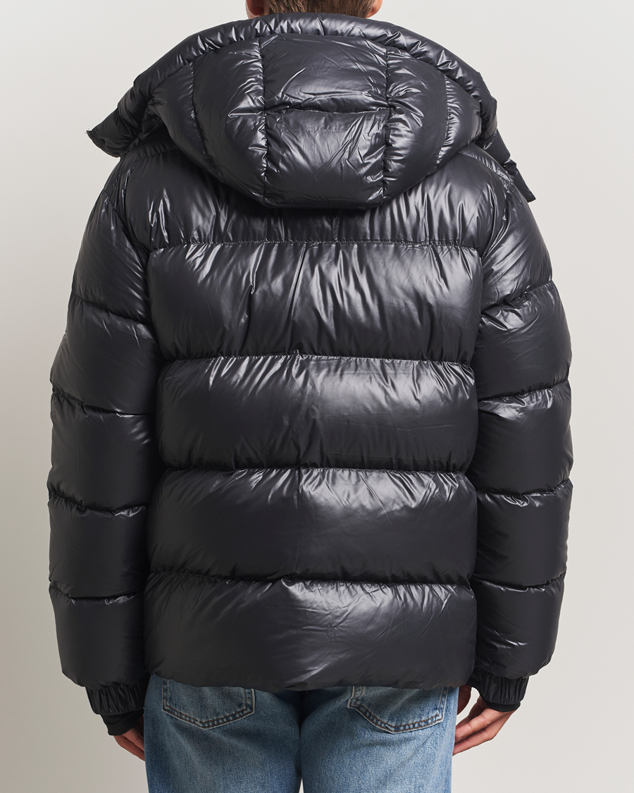 Mies | Takit | J.Lindeberg | Creek Down Hooded Jacket Black