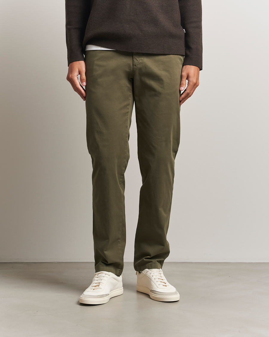 Mies | Housut | J.Lindeberg | Ched Cotton Stretch Chinos Forest Green