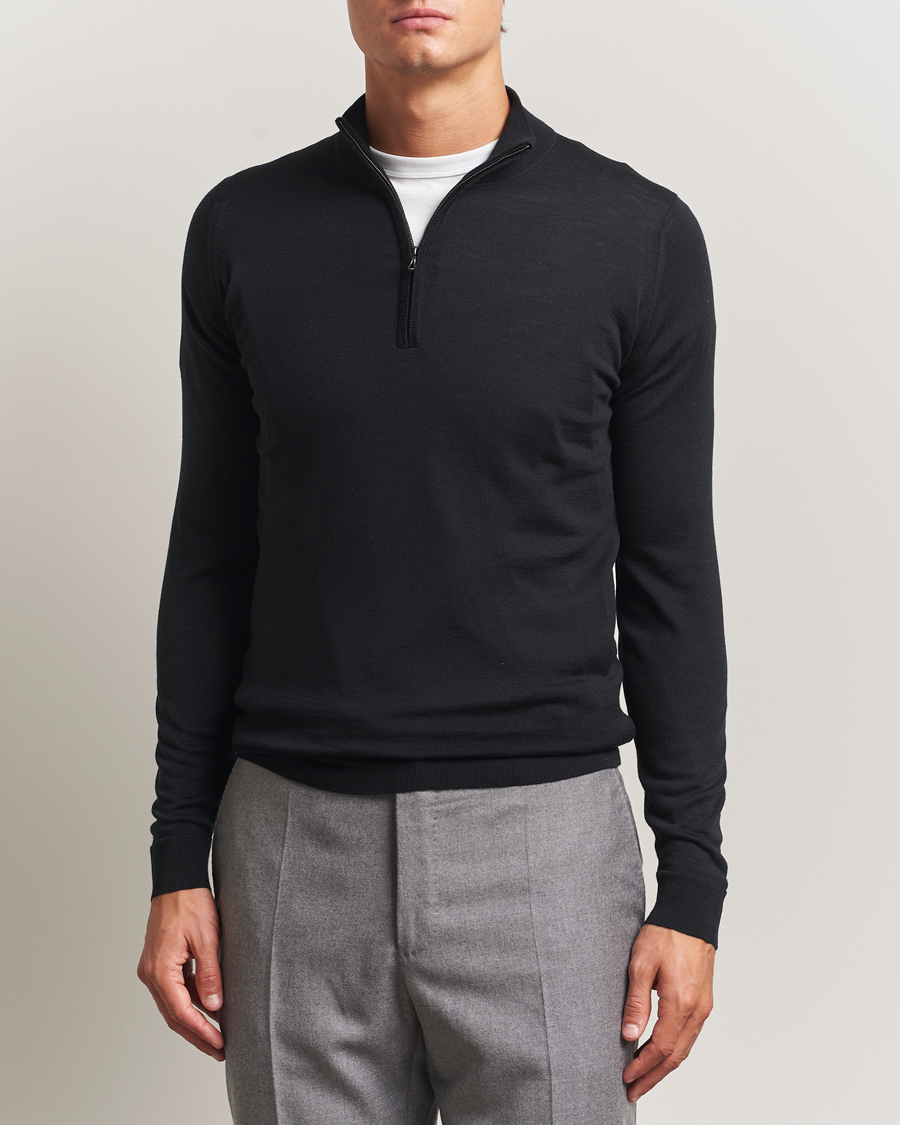 Mies | Puserot | John Smedley | Barrow Extra Fine Merino Half Zip Black