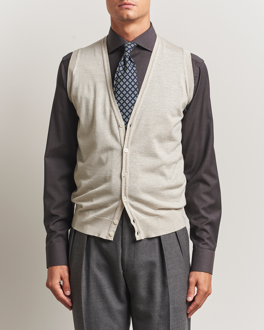 Mies | Puserot | John Smedley | Huntswood Slim Fit Waistcoat Grey Fleece