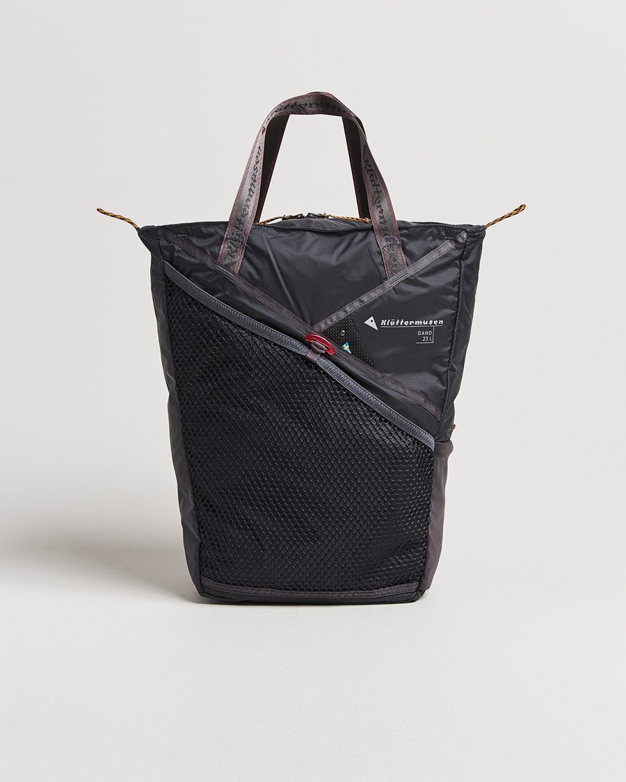 Mies | Laukut | Klättermusen | Gand Bag 23L Raven