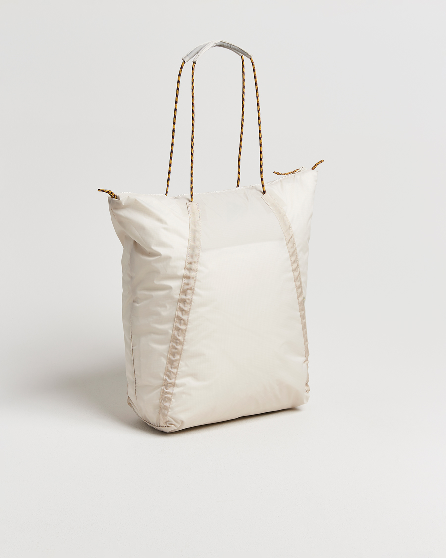 Mies | Laukut | Klättermusen | Gebo 23L Lightweight Totebag Putty Grey