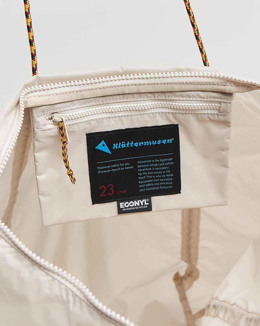 Mies | Laukut | Klättermusen | Gebo 23L Lightweight Totebag Putty Grey