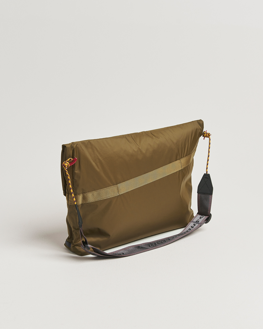 Mies | Klättermusen Grid Messenger Bag Olive | Klättermusen | Grid Messenger Bag Olive