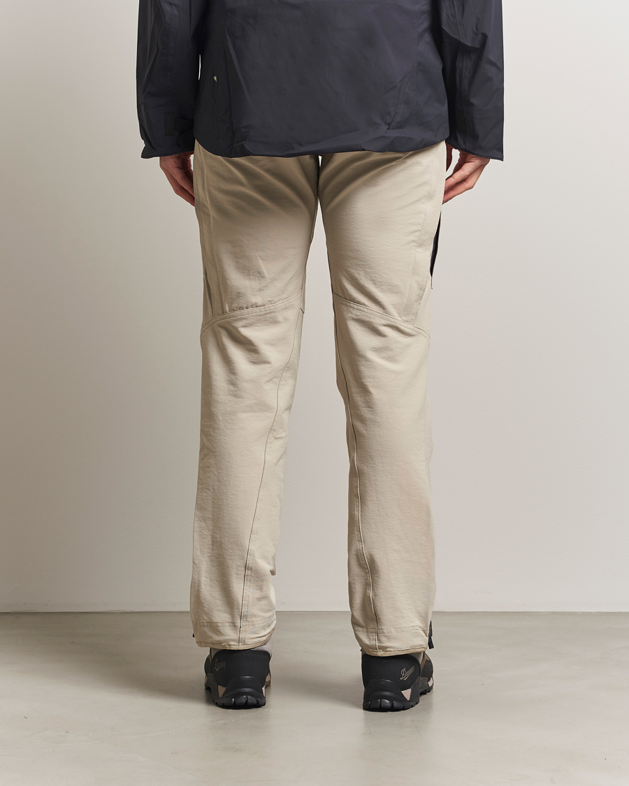 Mies | Housut | Klättermusen | Gere 3.0 Stretch Pants Fossil Tan