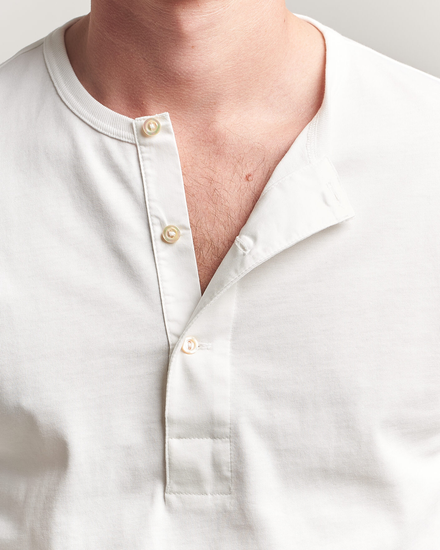 Mies | T-paidat | Merz b. Schwanen | Classic Fit Sturdy Organic Cotton Henley White