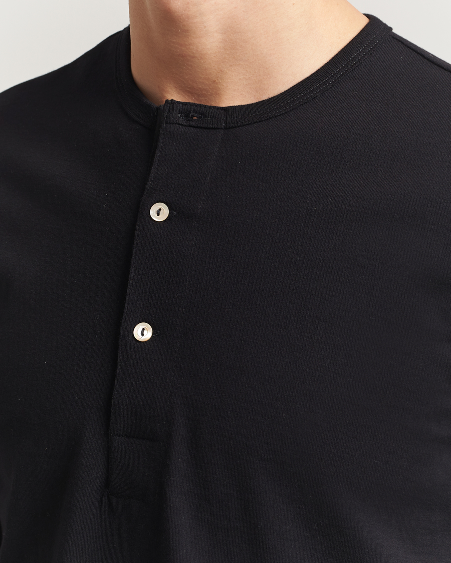Mies | Puserot | Merz b. Schwanen | Classic Fit Sturdy Organic Cotton Henley Black