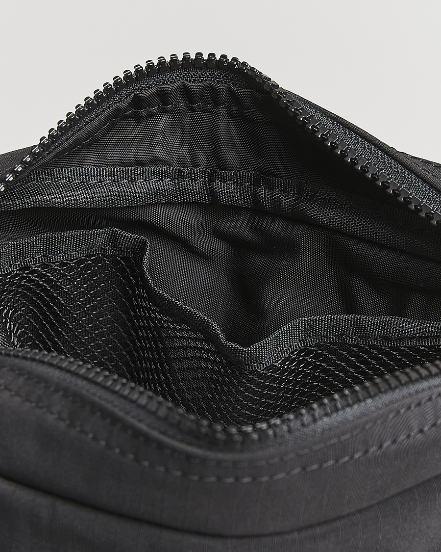 Mies | Laukut | NN07 | Nylon Ripstop Washbag Black