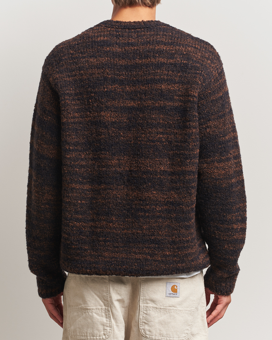 Mies | Puserot | Nudie Jeans | Gurra Bouclé Knitted Sweater Black/Brown