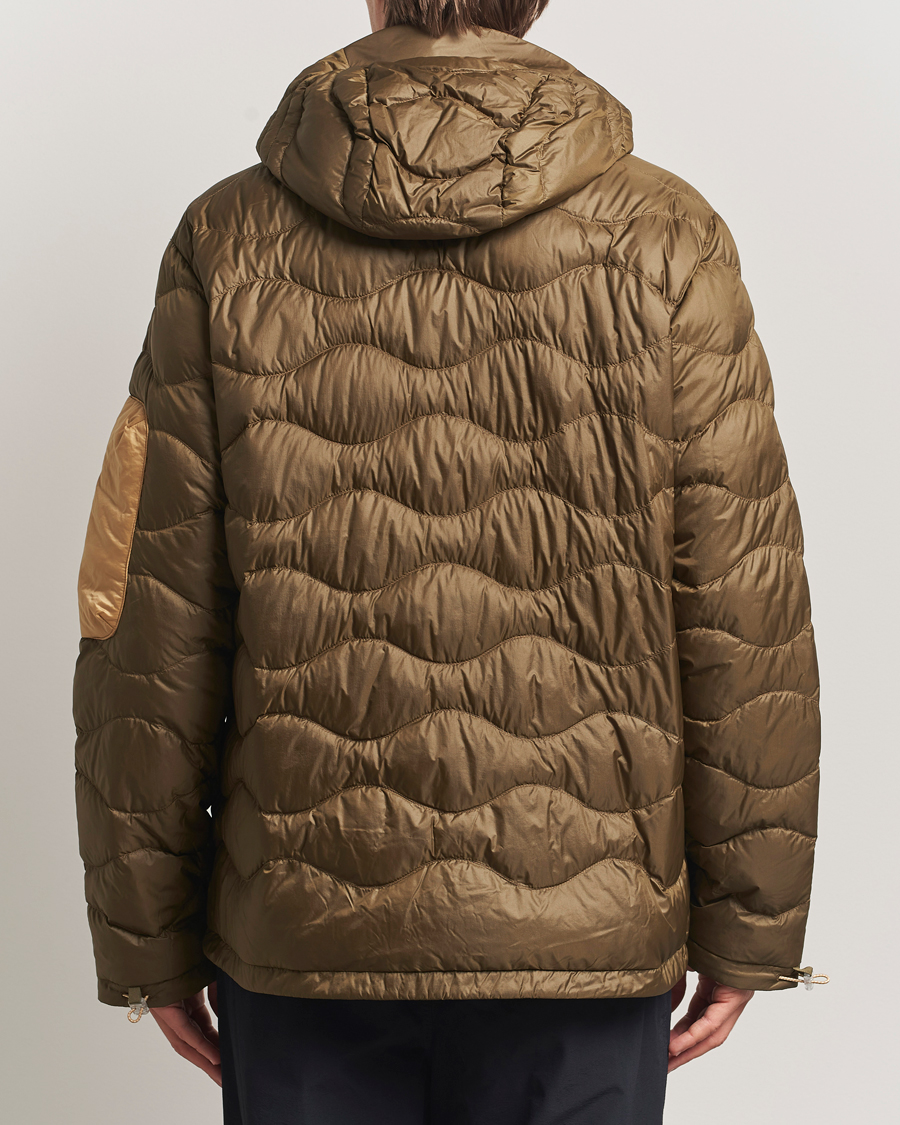 Mies | Takit | Peak Performance | Helium Utility Down Hooded Jacket Meadow Moss/Sierra Sand