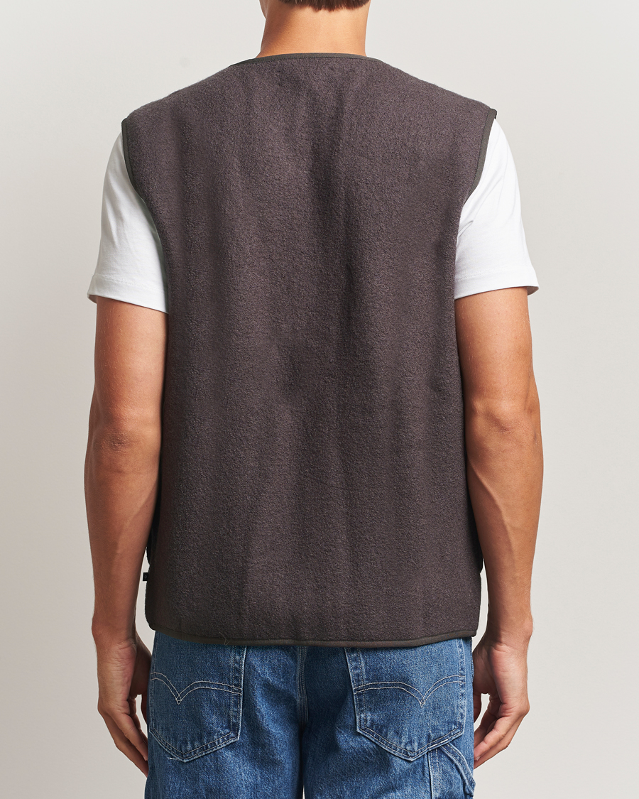 Mies | Takit | Samsøe Samsøe | Hannes Boiled Wool Vest Turkish Coffee