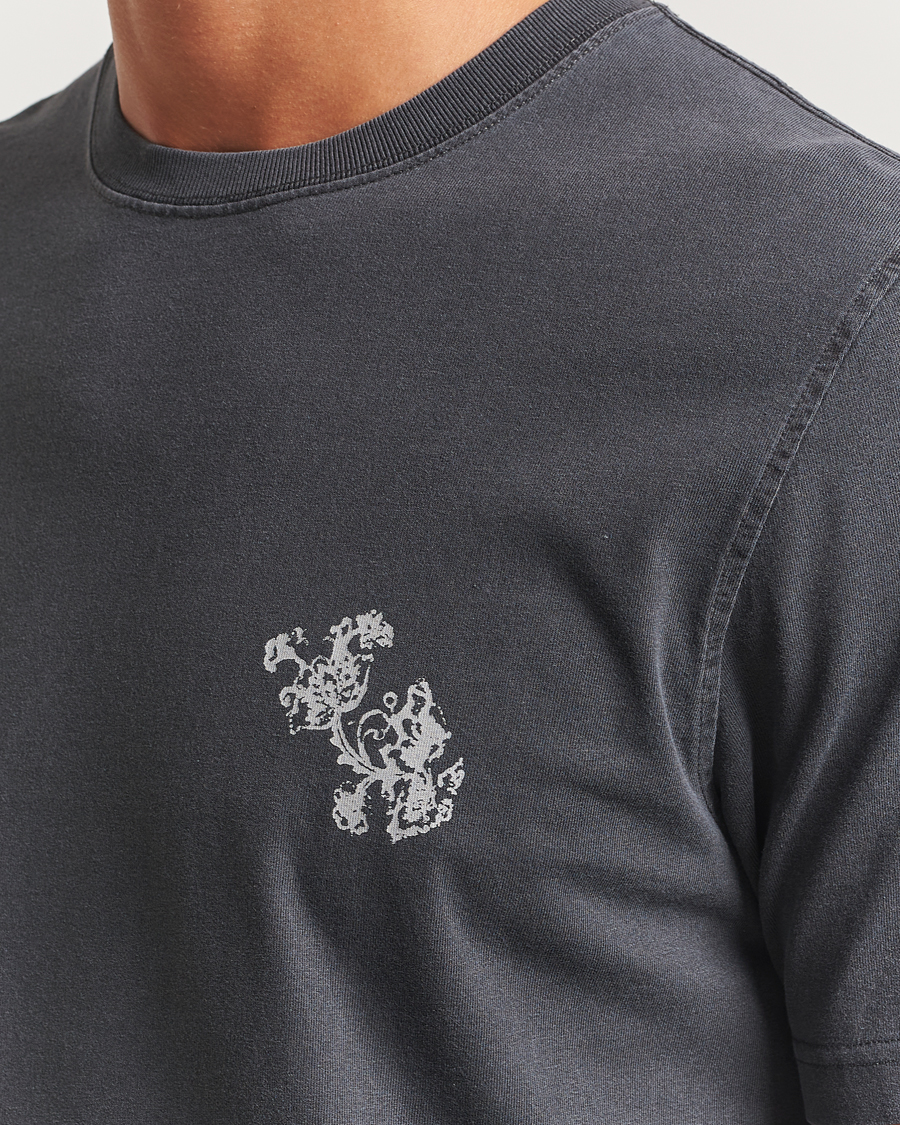 Mies | T-paidat | Samsøe Samsøe | Phil Printed Crew Neck T-Shirt Washed Black