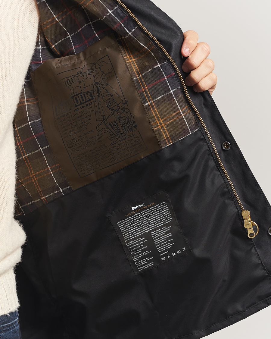 Mies | Takit | Barbour Heritage | Modified Solway Wax Jacket Black