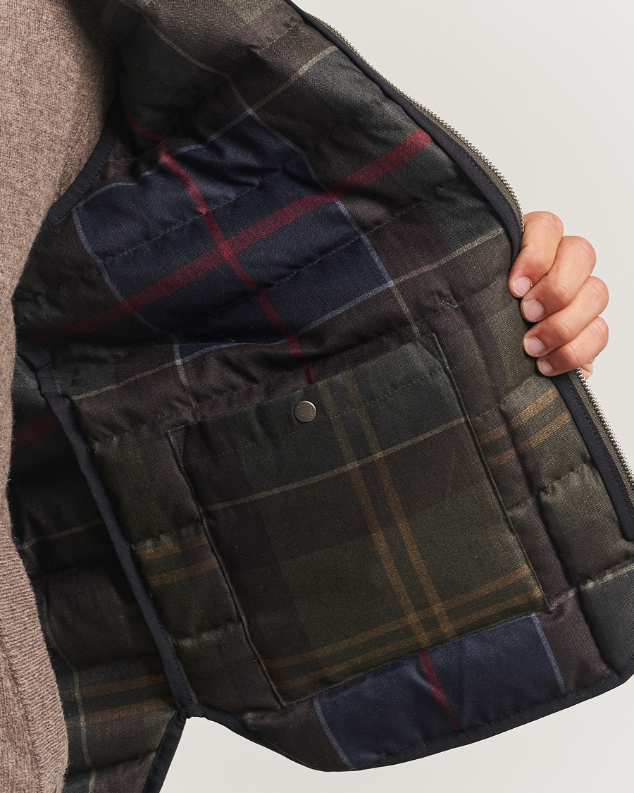 Mies | Ulkoliivit | Barbour Heritage | Reversible Down Filled Liner Olive