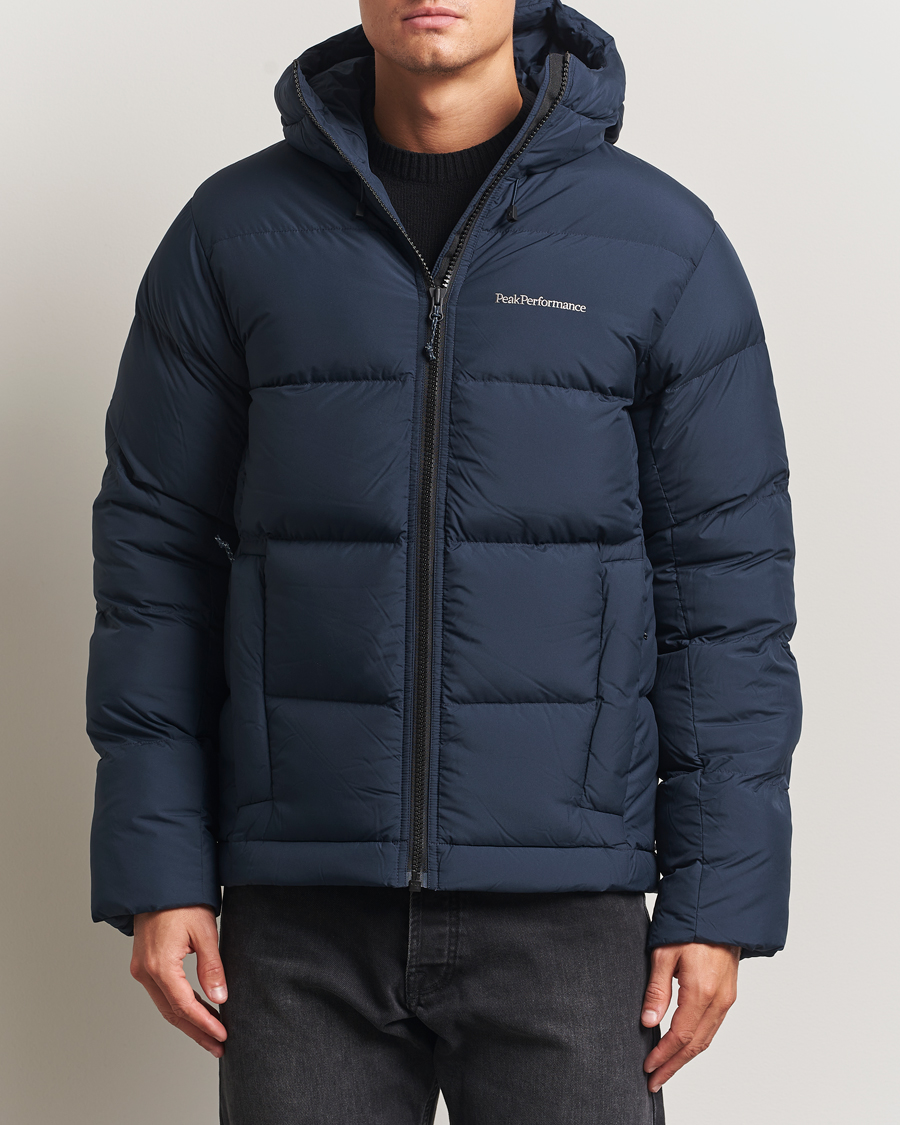 Mies | Takit | Peak Performance | Rivel Down Hooded Jacket Blue Shadow