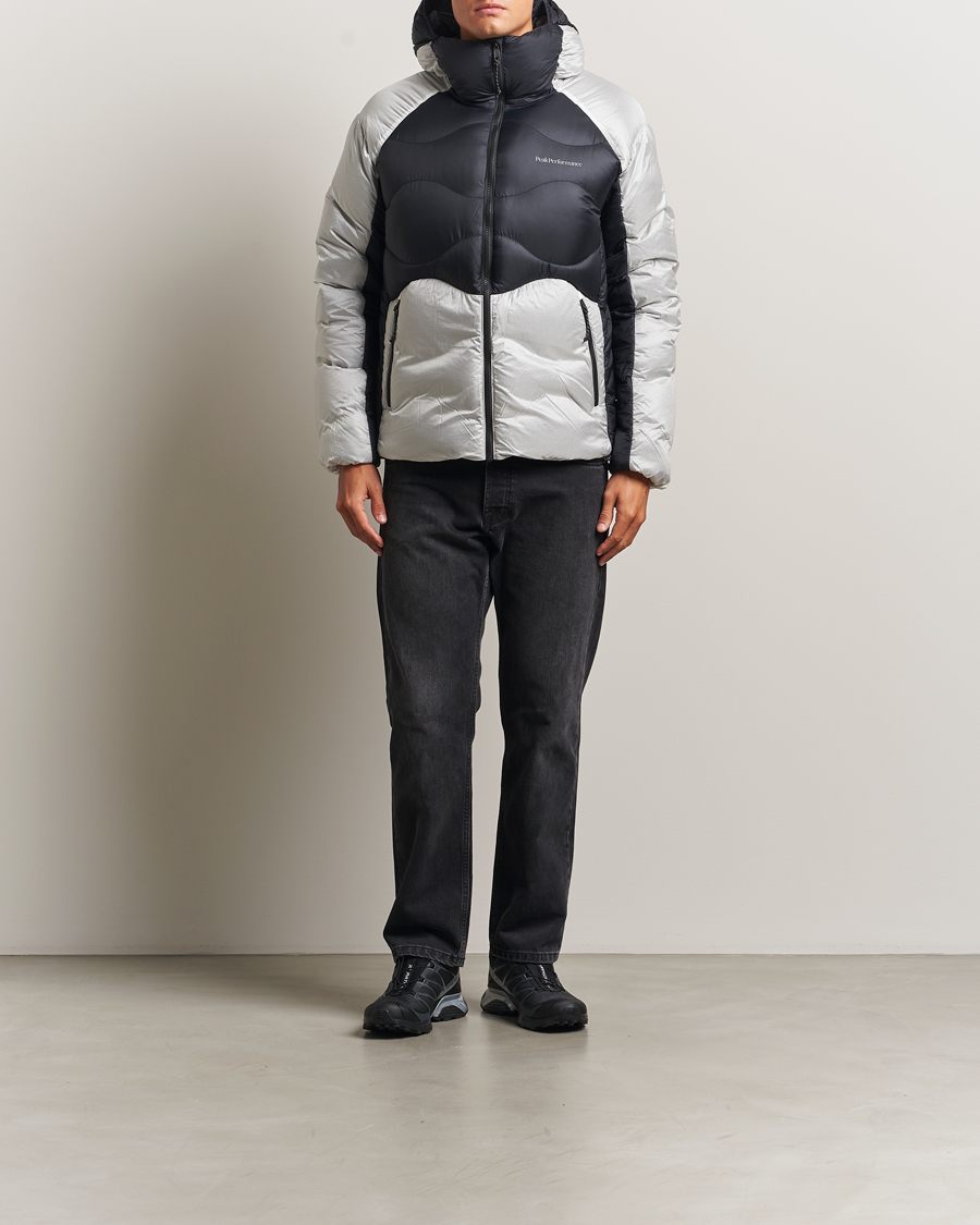 Mies | Takit | Peak Performance | Helium Diamond Fused Hooded Down Jacket Black/Antarctica