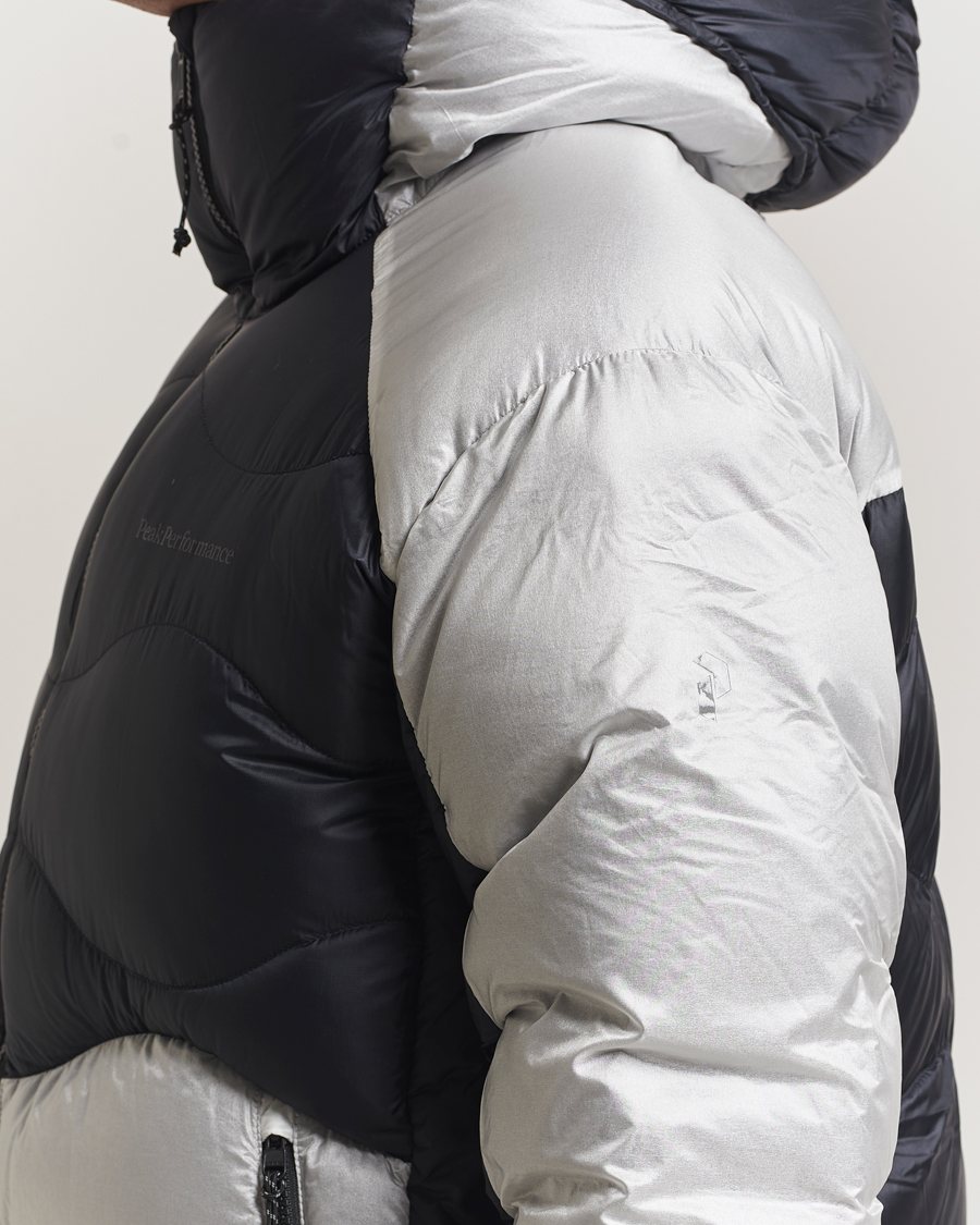 Mies | Takit | Peak Performance | Helium Diamond Fused Hooded Down Jacket Black/Antarctica