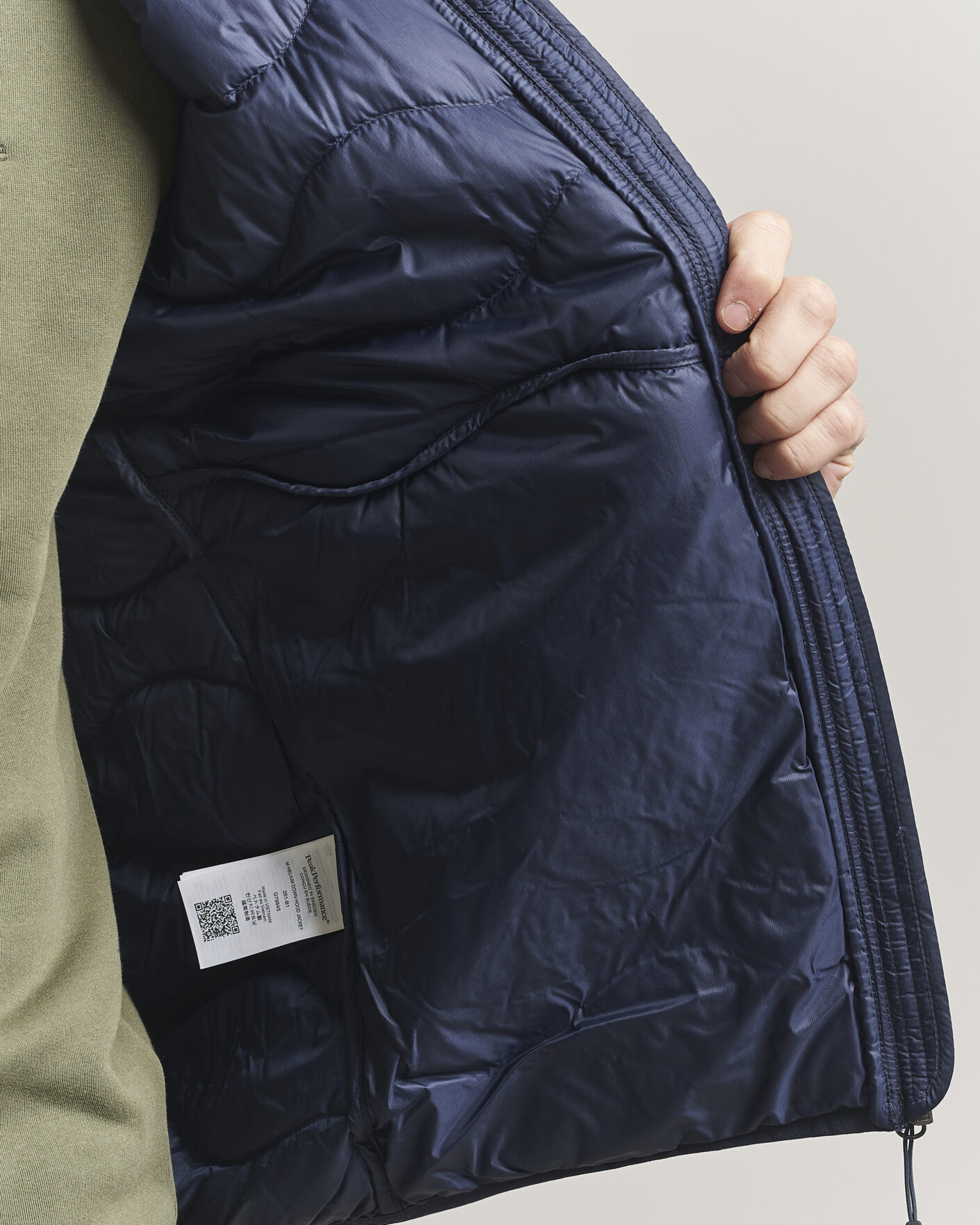 Mies | Takit | Peak Performance | Helium Down Hooded Jacket Blue Shadow
