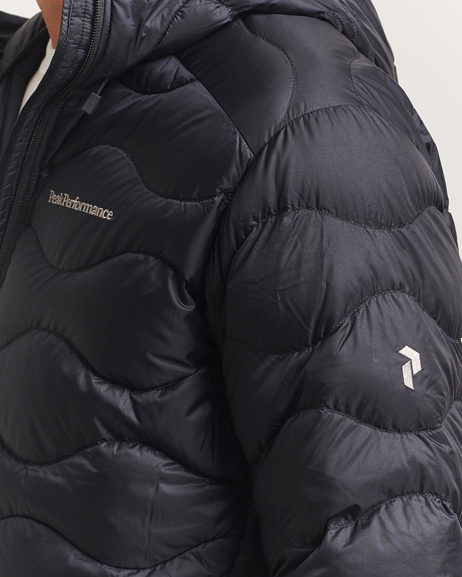 Mies | Takit | Peak Performance | Helium Down Hooded Jacket Black