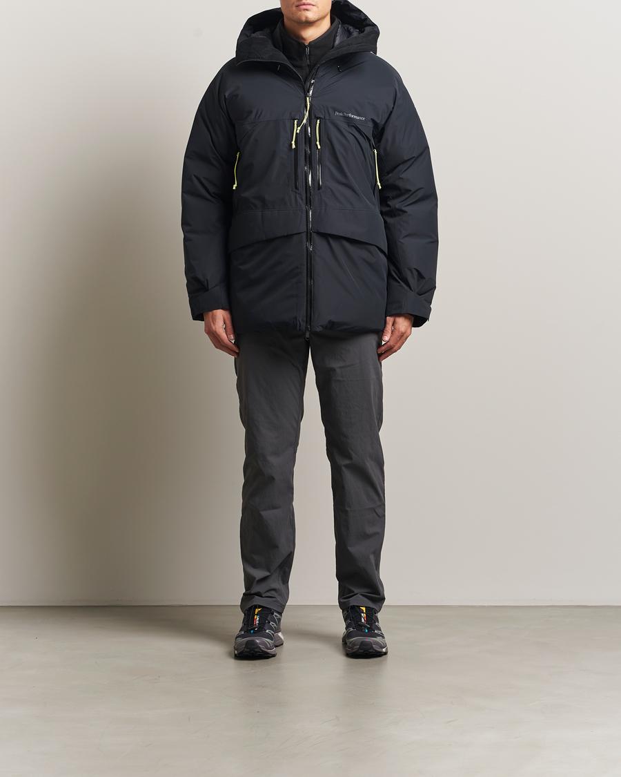 Mies | Takit | Peak Performance | Mountain Line Down Parka Black