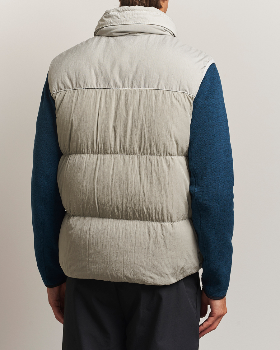Mies | Ulkoliivit | C.P. Company | Eco Chrome Mixed Down Vest Light Grey