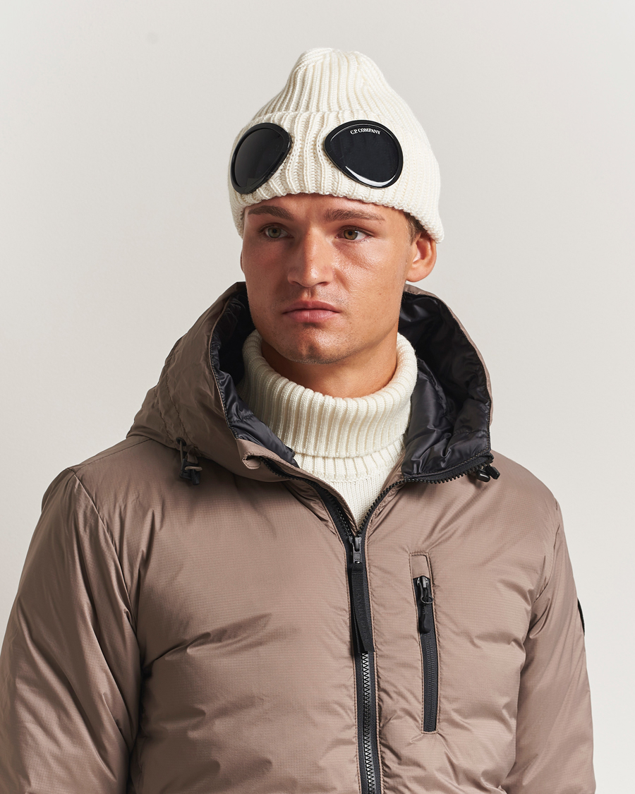 Mies | C.P. Company Knitted Merino Goggle Beanie White | C.P. Company | Knitted Merino Goggle Beanie White