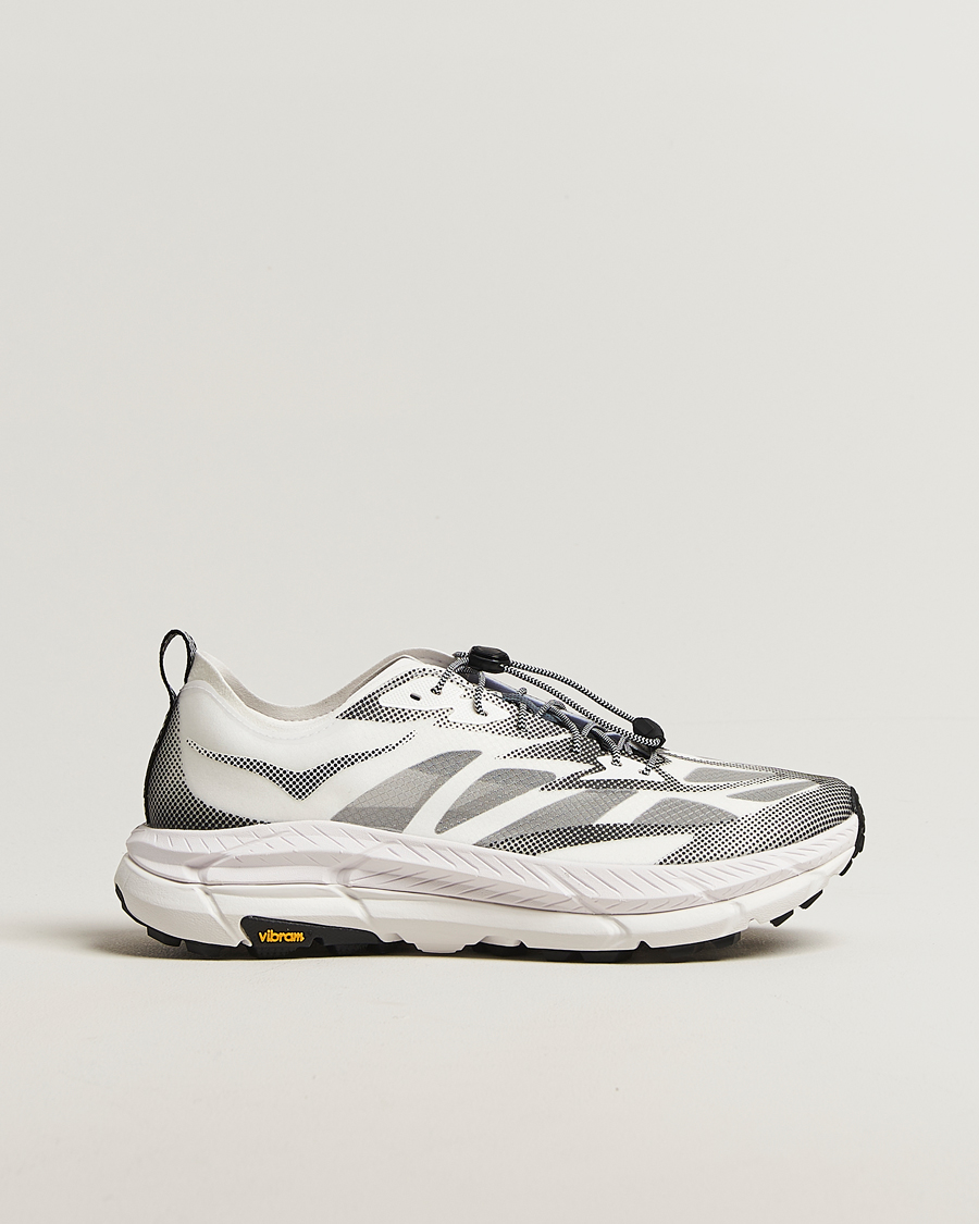 Mies | Maastojuoksukengät | Hoka | One Mafate Speed 4 Lite White/Black