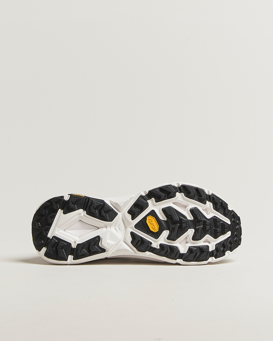 Mies | Maastojuoksukengät | Hoka | One Mafate Speed 4 Lite White/Black
