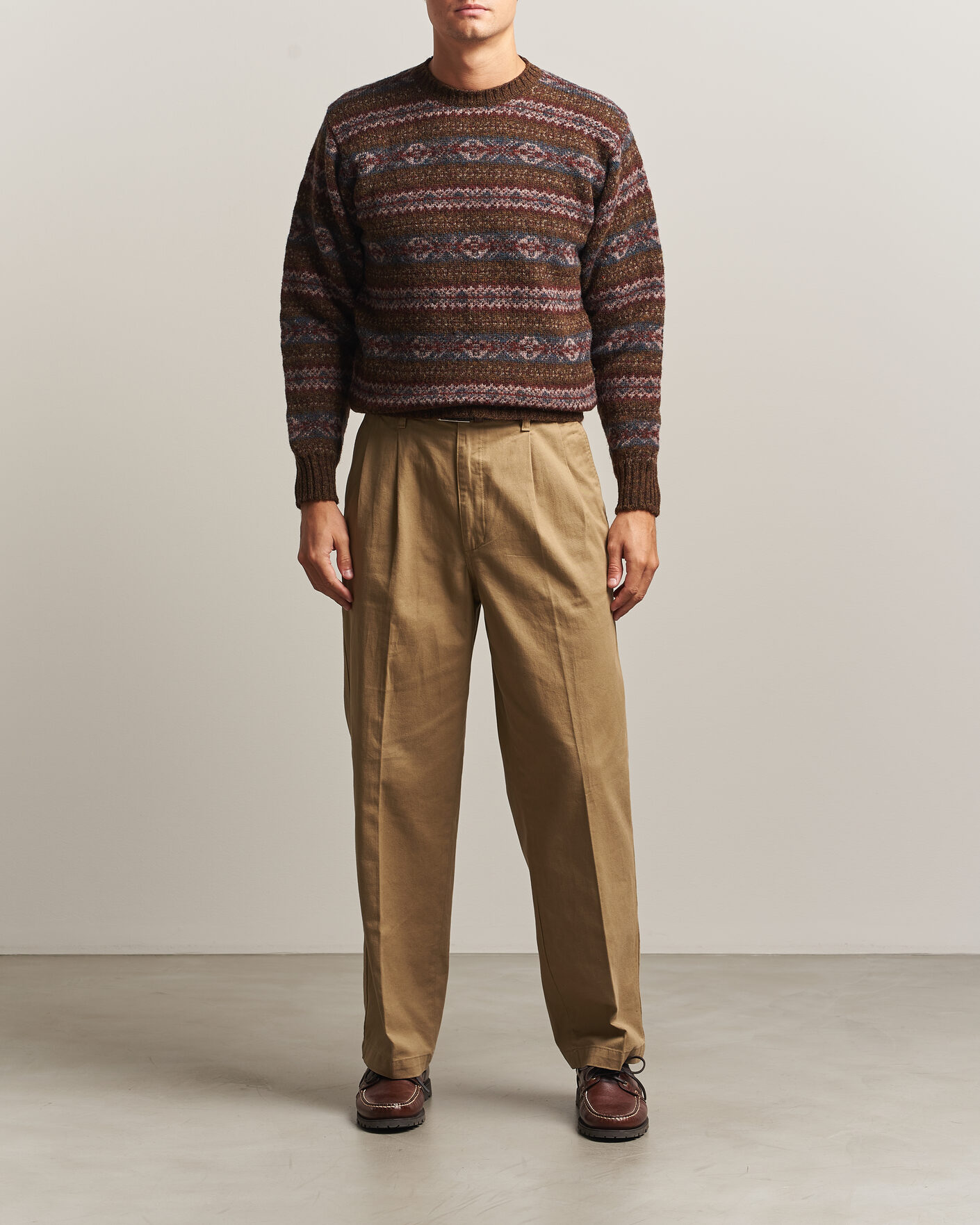 Mies | Puserot | Jamieson's of Shetland | Jamiesons Of Shetland All Over Fair Isle Pullover Crew Neck Moss Green