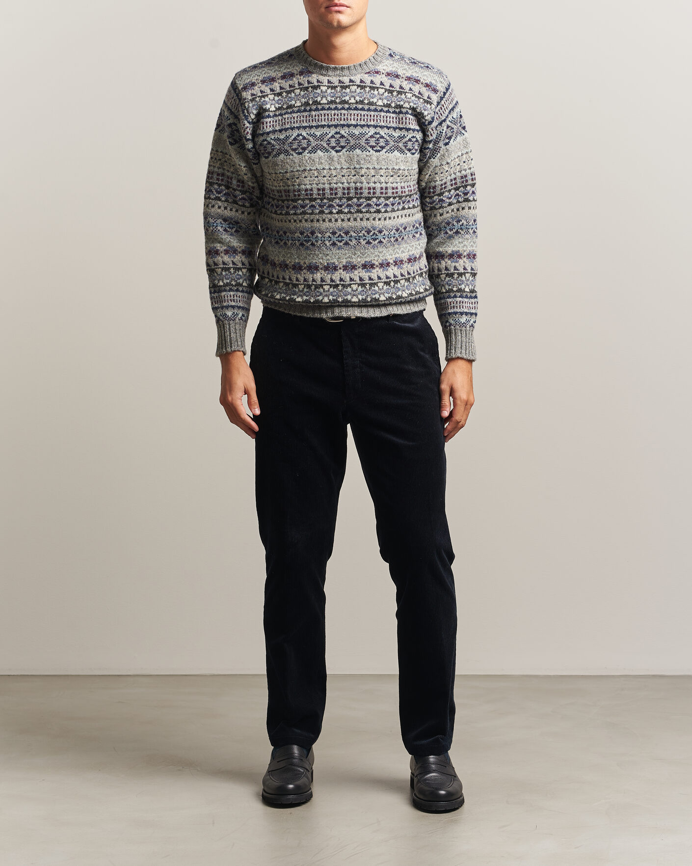 Mies | Puserot | Jamieson's of Shetland | Jamiesons Of Shetland All Over Fair Isle Pullover Crew Neck Light Grey