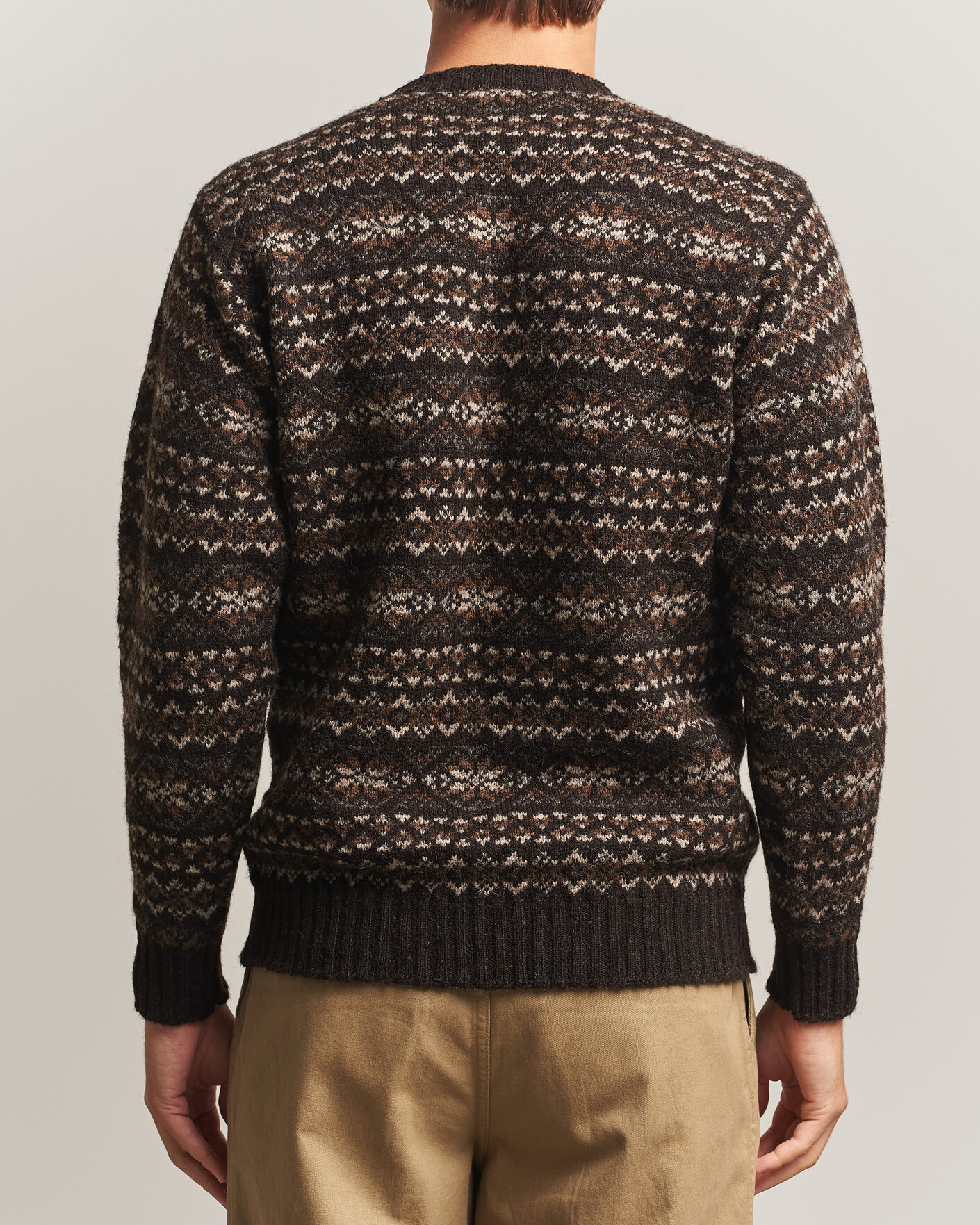 Mies | Puserot | Jamieson's of Shetland | Jamiesons Of Shetland All Over Fair Isle Pullover Crew Neck Dark Brown