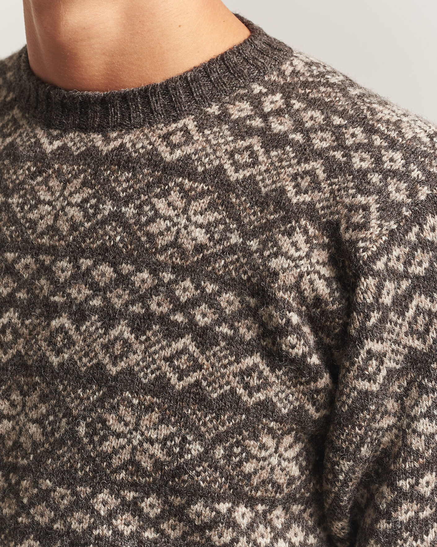 Mies | Puserot | Jamieson's of Shetland | Jamiesons Of Shetland All Over Fair Isle Pullover Crew Neck Grey