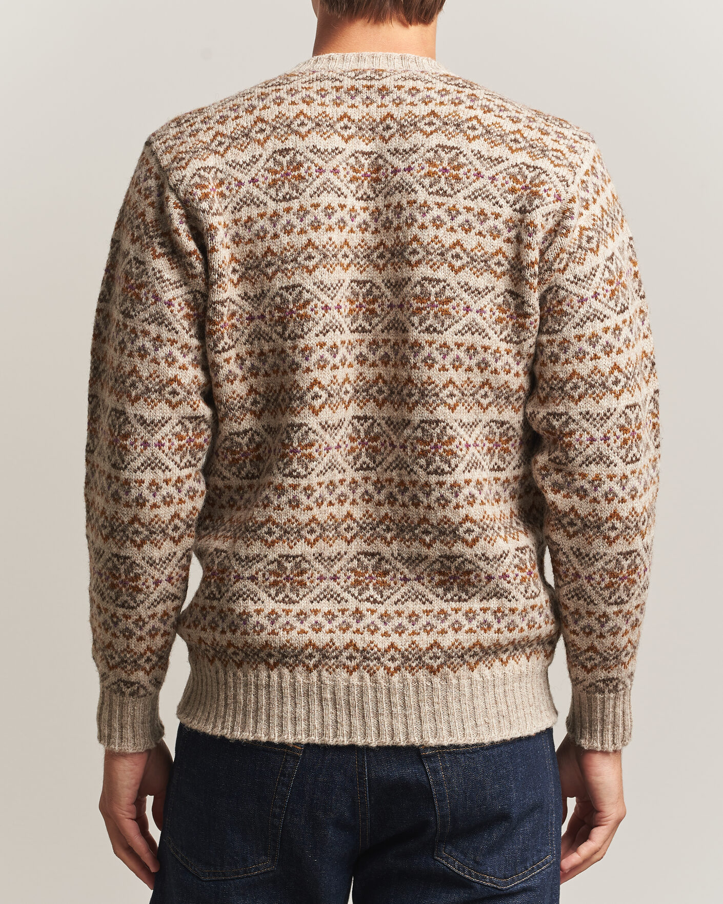 Mies | Puserot | Jamieson's of Shetland | Jamiesons Of Shetland All Over Fair Isle Pullover Crew Neck Natural