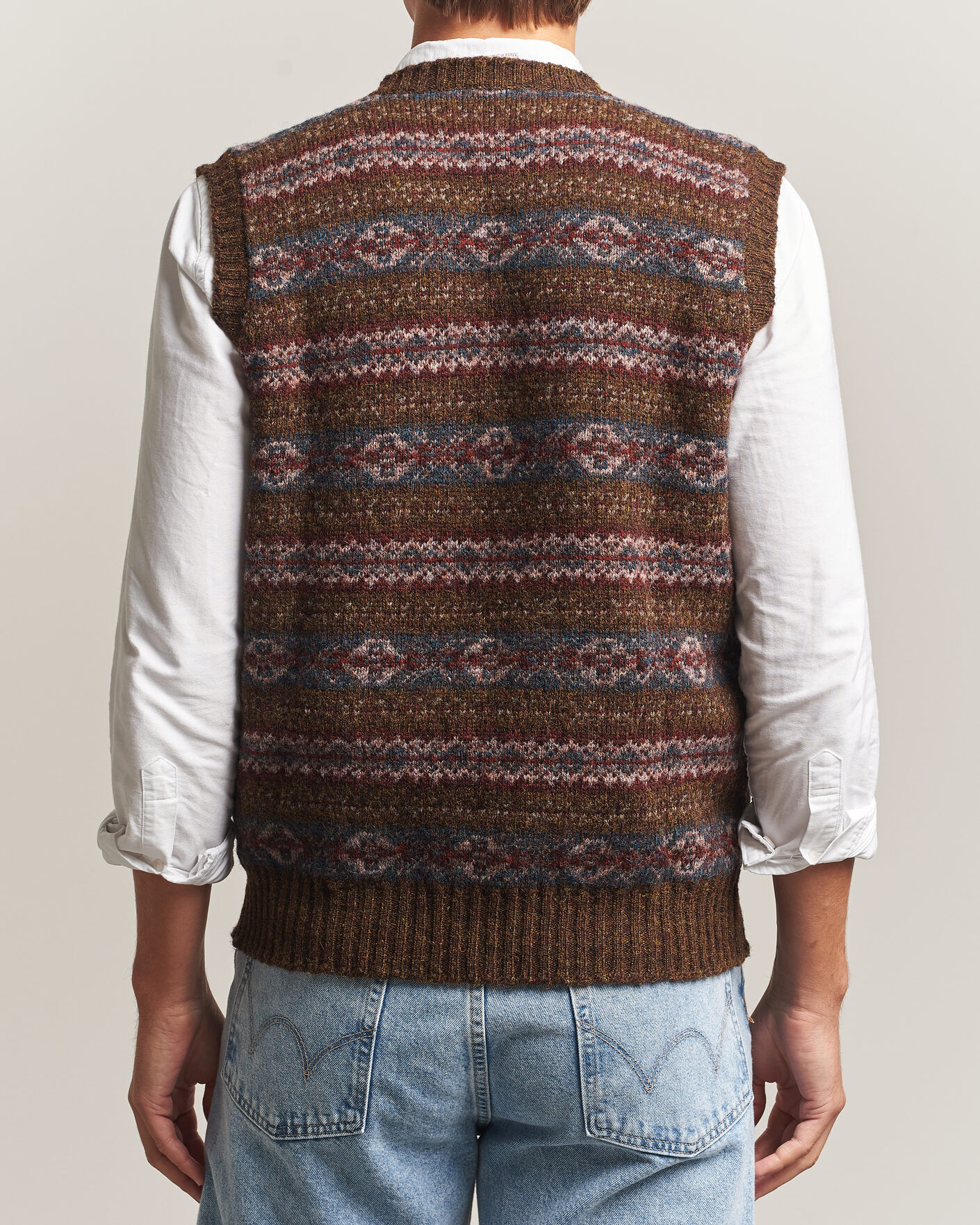 Mies | Puserot | Jamieson's of Shetland | Jamiesons Of Shetland All Over Fair Isle Slipover Moss Green