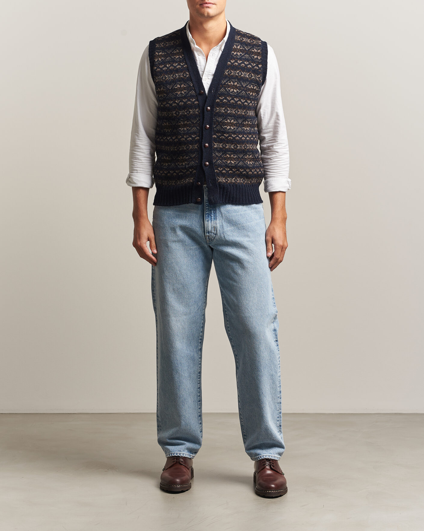 Mies | Puserot | Jamieson's of Shetland | Jamiesons Of Shetland All Over Fair Isle Waistcoat Navy