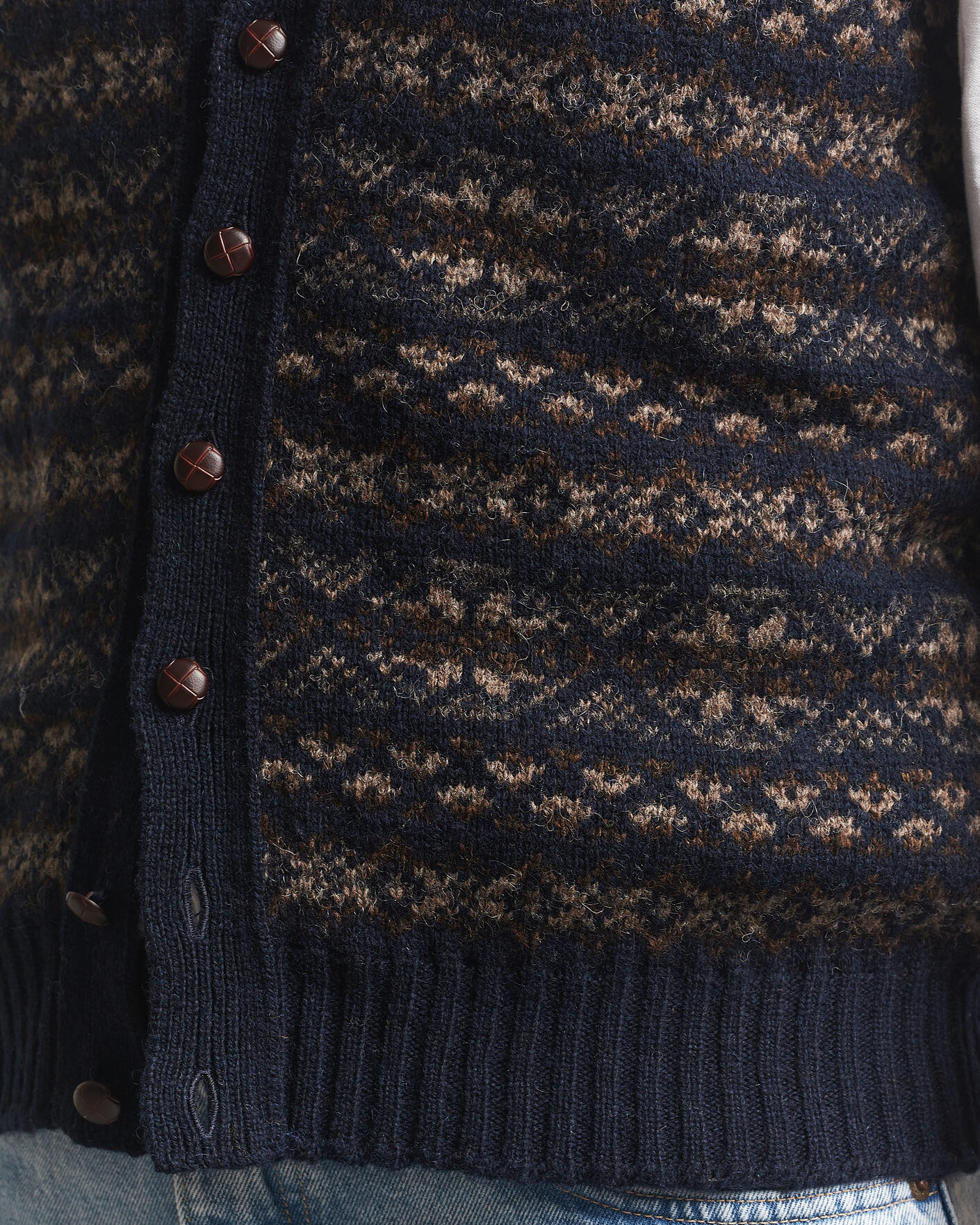 Mies | Puserot | Jamieson's of Shetland | Jamiesons Of Shetland All Over Fair Isle Waistcoat Navy