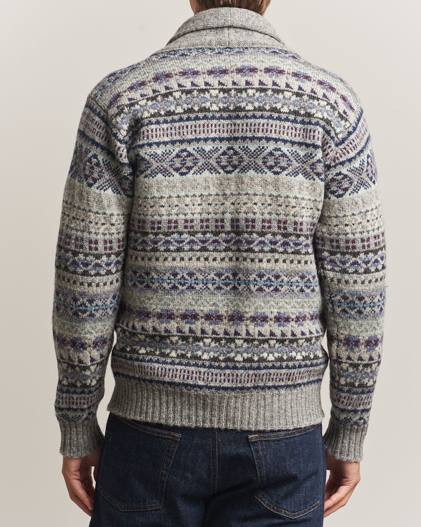 Mies | Puserot | Jamieson's of Shetland | Jamiesons Of Shetland All Over Fair Isle Shawl Collar Cardigan Grey